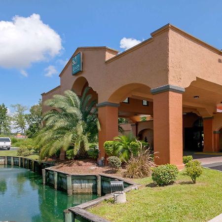 Quality Inn & Suites Jacksonville-Baymeadows מראה חיצוני תמונה