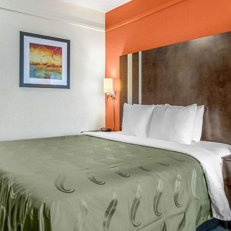 Quality Inn & Suites Jacksonville-Baymeadows מראה חיצוני תמונה