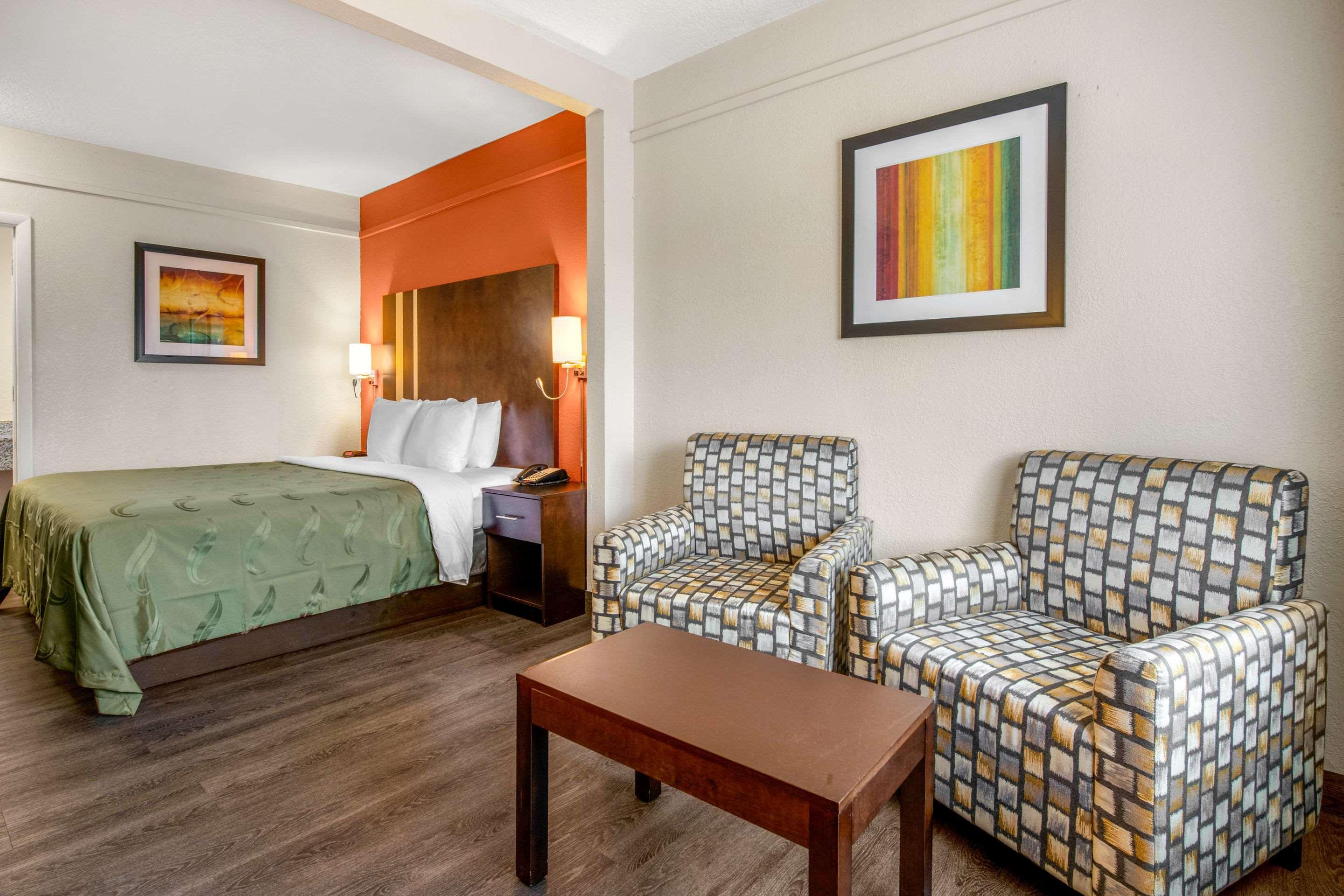 Quality Inn & Suites Jacksonville-Baymeadows מראה חיצוני תמונה