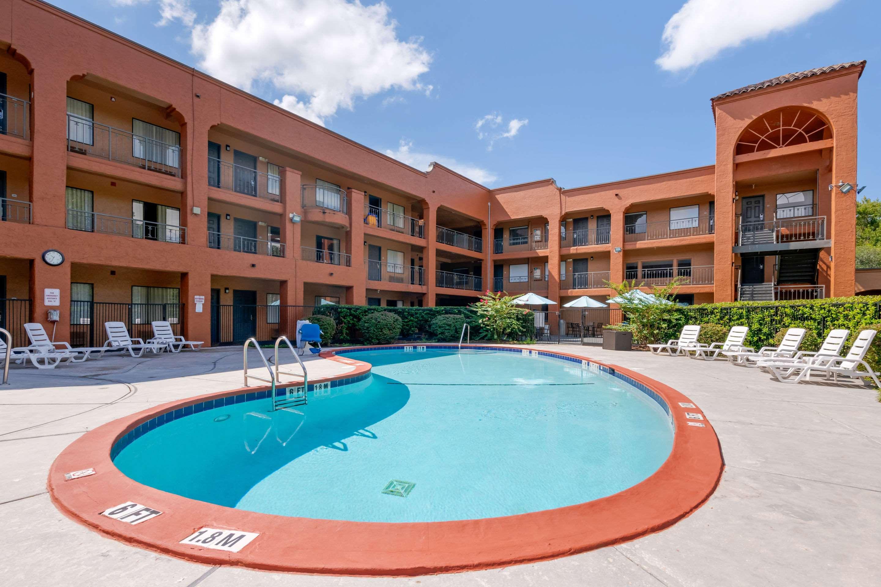 Quality Inn & Suites Jacksonville-Baymeadows מראה חיצוני תמונה