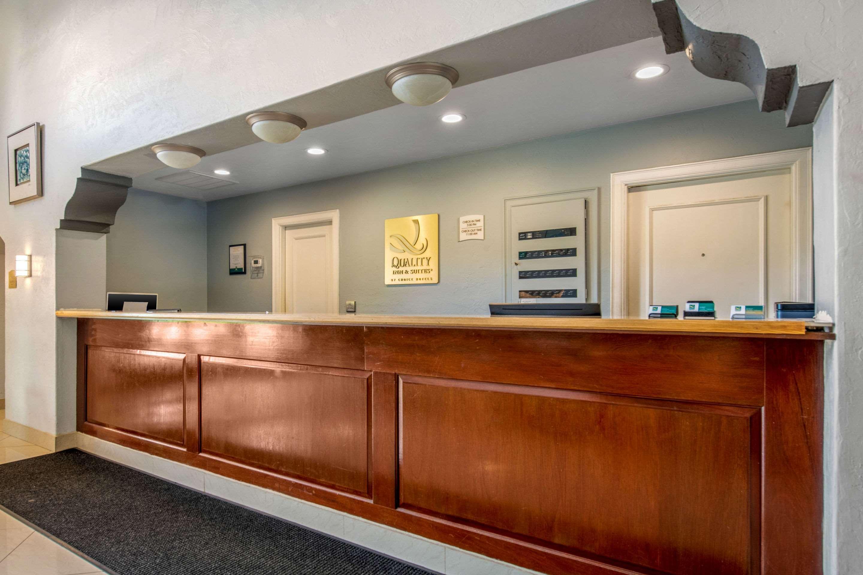 Quality Inn & Suites Jacksonville-Baymeadows מראה חיצוני תמונה